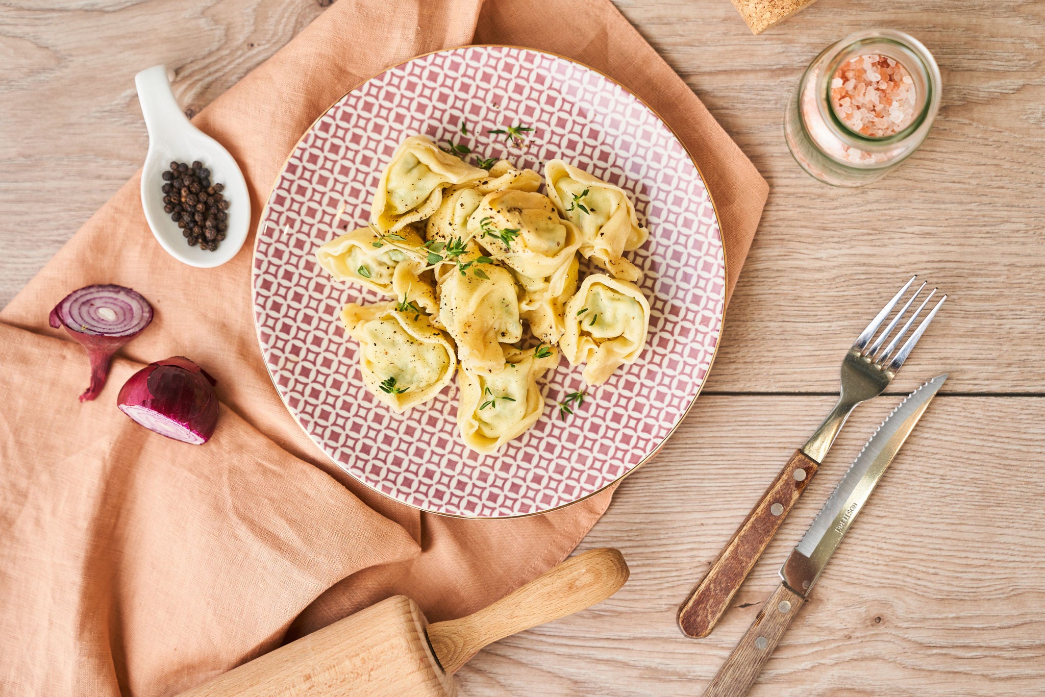 Selbstgemachte Tortellini mit Spinat-Ricotta – einfach befüllt mit dem Gefrierbeutel-Trick