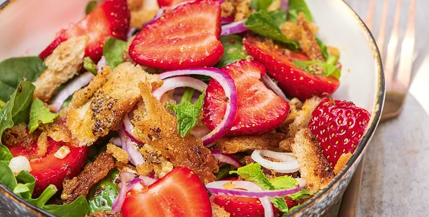 Spinatsalat mit Erdbeeren – Das einfache Sommerrezept