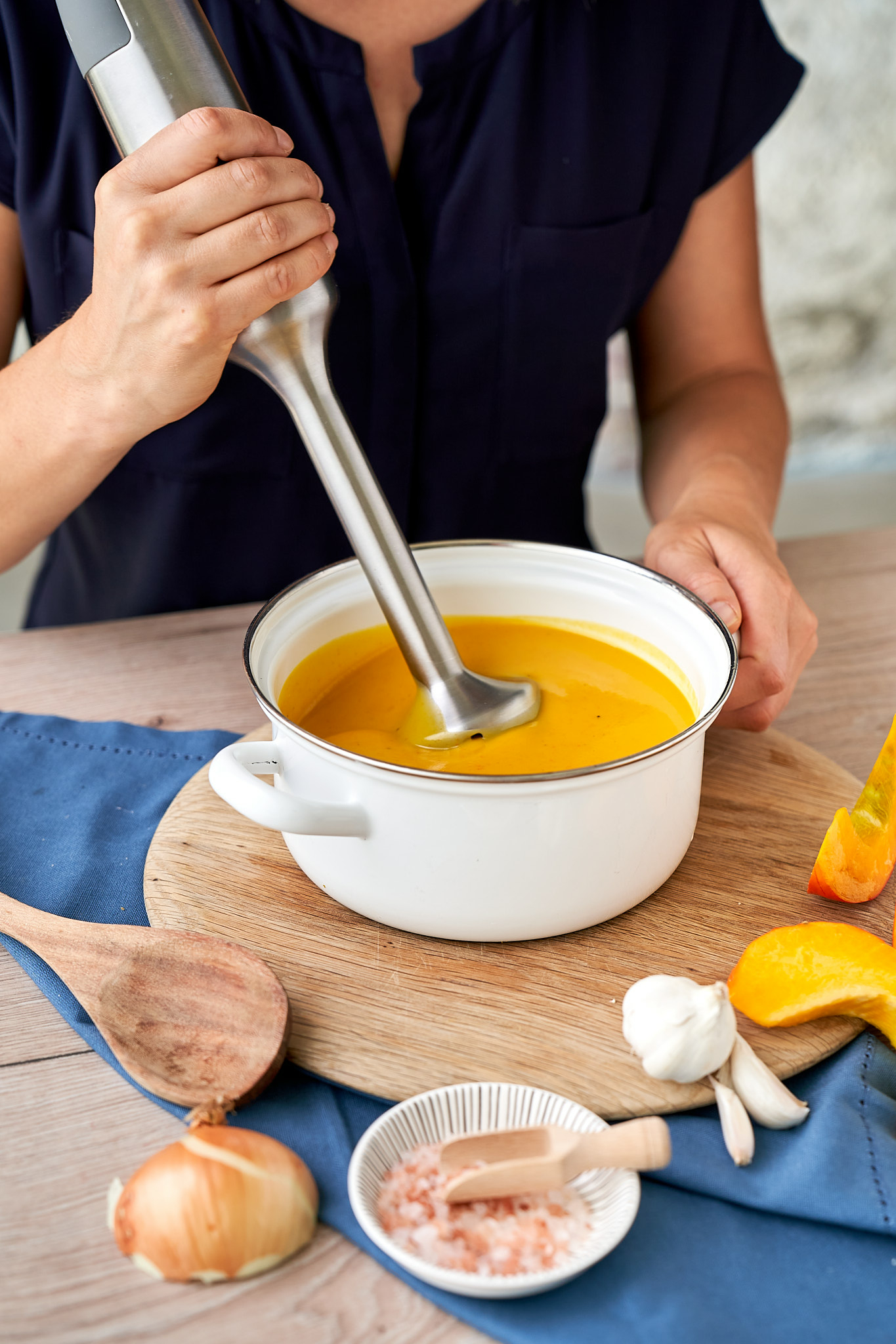 Kürbissuppe mit Twist – herbstlich, cremig und raffiniert aufgepeppt