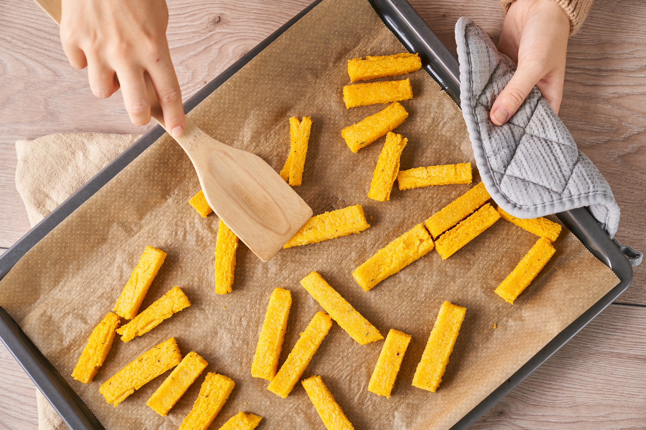 Polenta-Pommes aus übrig gebliebenem Maisgrieß – knusprige Resteverwertung leicht gemacht